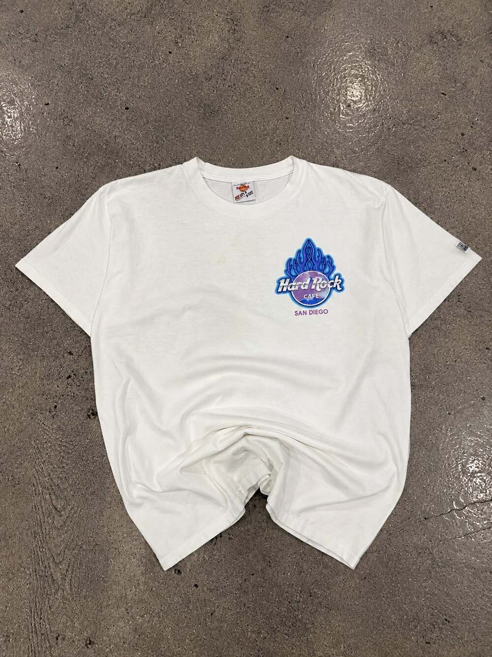Hard Rock Cafe San Diego T-Shirt Size Large White Guitar Flames